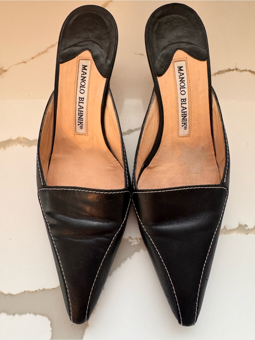 Manolo Blahnik Black Leather Pointed Toe Kitten Heel Mules Size 35.5